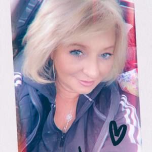 Meet your Posher, Nadia